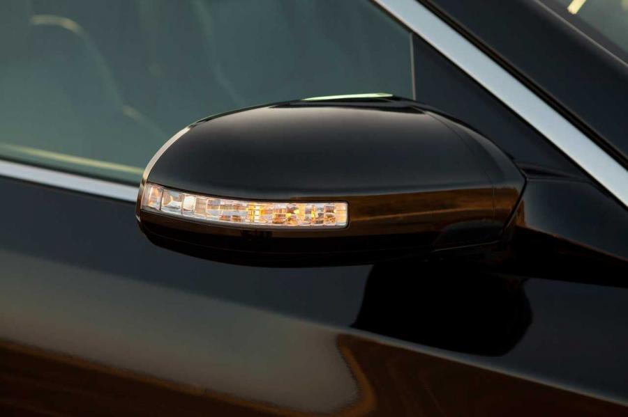  Nissan Maxima 2012 года  (фото 17 из 26)